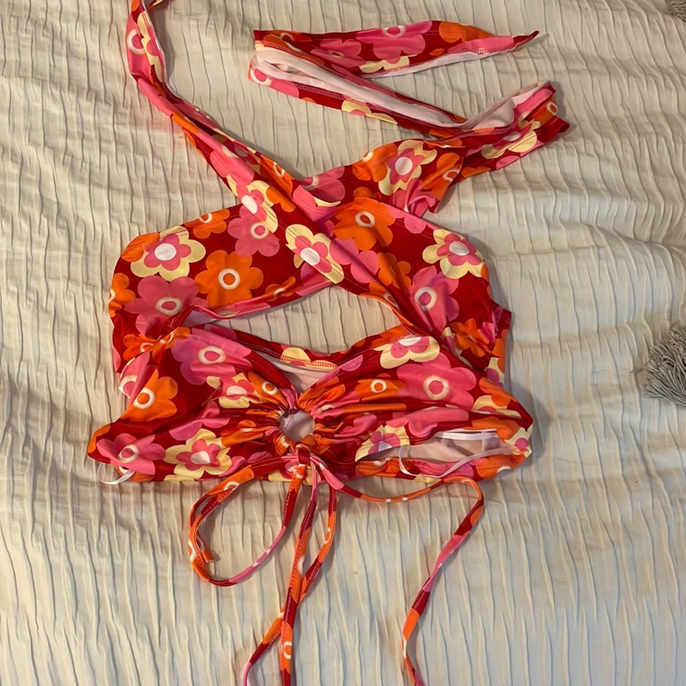 NWOT floral tie top